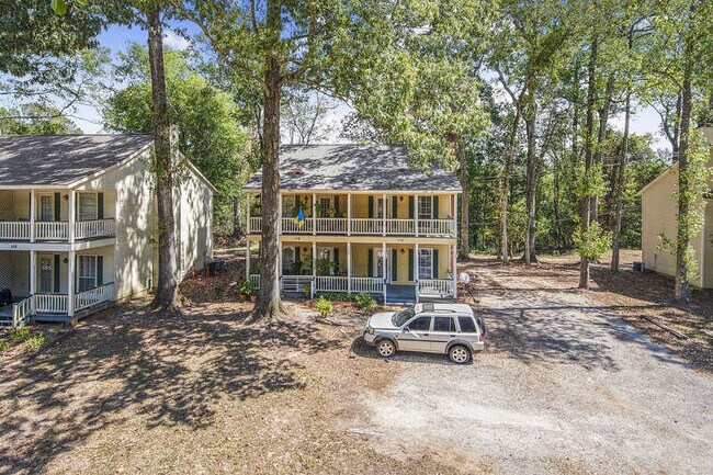 Foto del edificio - 5382 Rosedown Ct