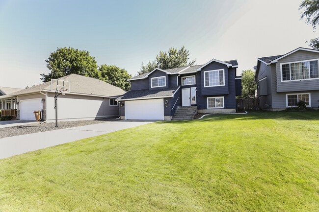 Building Photo - 4122 E 21st Ave