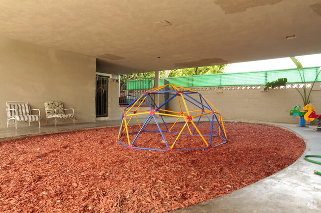 Foto del edificio - LARCH