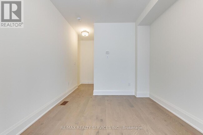 Building Photo - 3309 Taha Gdns