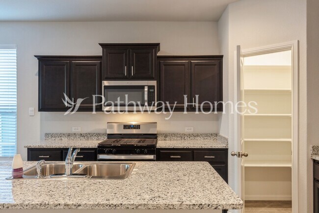 Building Photo - 9732 New Bern Dr
