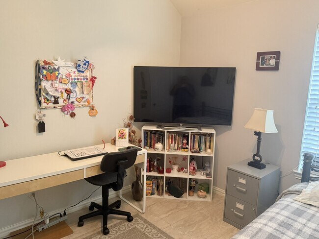 Foto del edificio - 23910 Fairport Harbor Ln