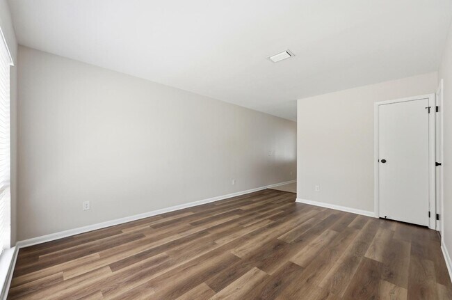 Foto del edificio - 1331 Cedar St