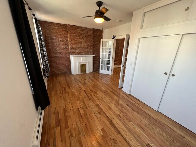 Building Photo - 201 Monticello Ave