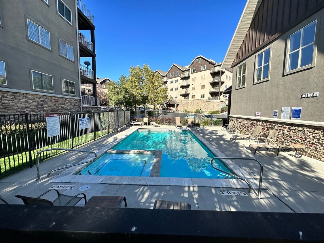 Primary Photo - 4985 Kiska Ln