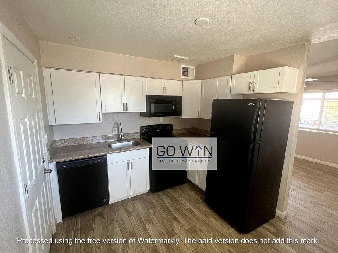 Foto principal - 1021 N 28th St