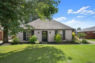 Building Photo - 17190 N Lake Dr