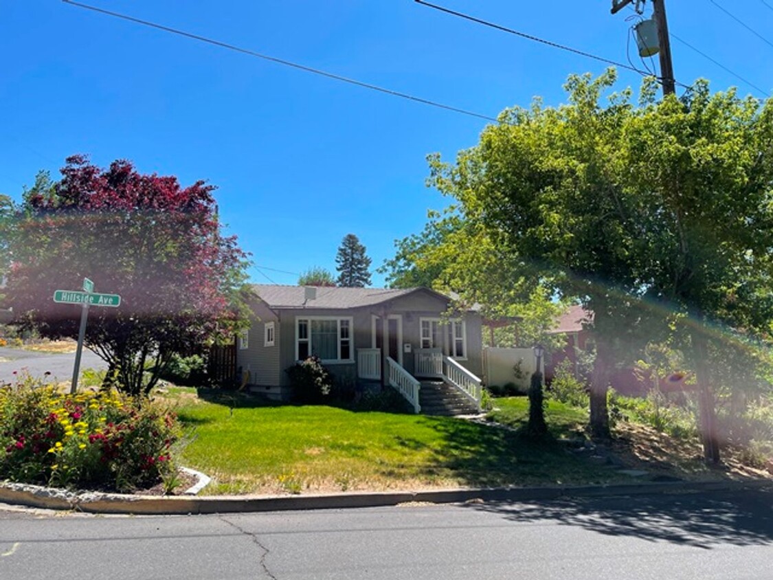 Primary Photo - Super Cute Geothermal Home