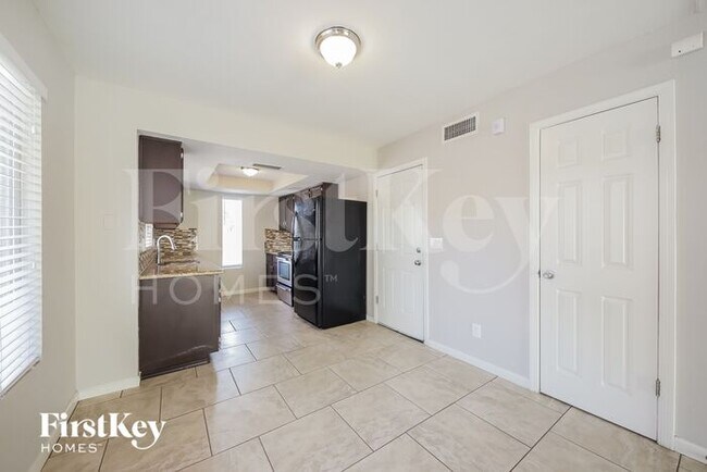 Foto del edificio - 11014 N 82nd Ave