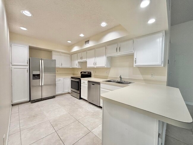 Foto del edificio - 3151 Leewood Terrace