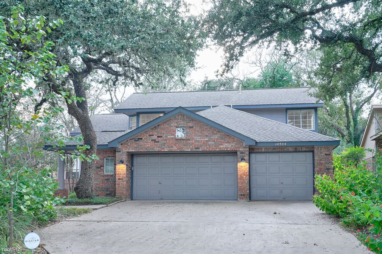 Primary Photo - 4 br, 3 bath House - 10902 Wareham Ct