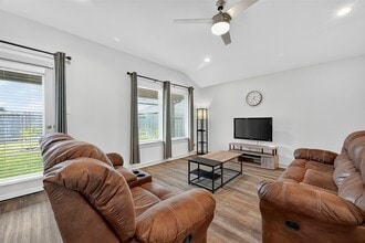 Building Photo - 6902 Halifax Harvest Ln