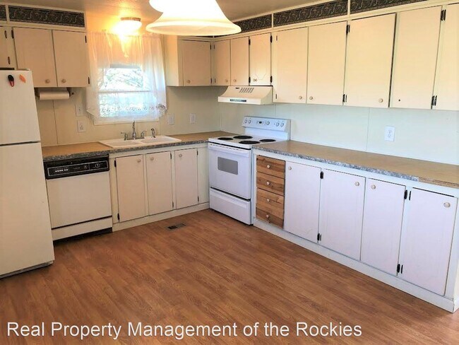 Building Photo - 3 br, 1 bath House - 7615 N County Road 19