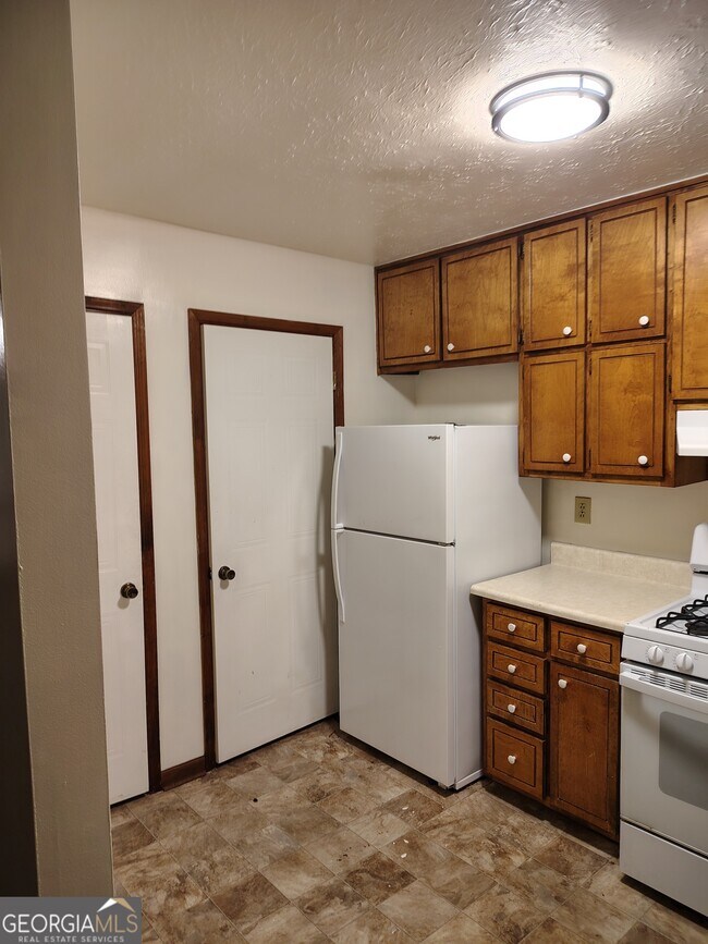 Foto del edificio - 7045 Brentwood Ct