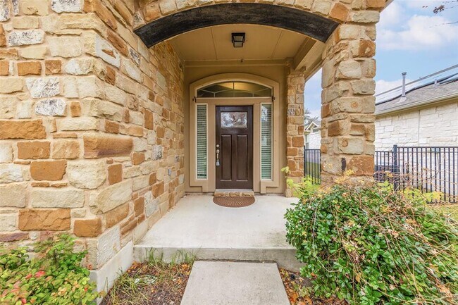 Building Photo - 1523 Greenside Dr