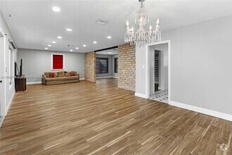 Building Photo - 1338 Jackson St