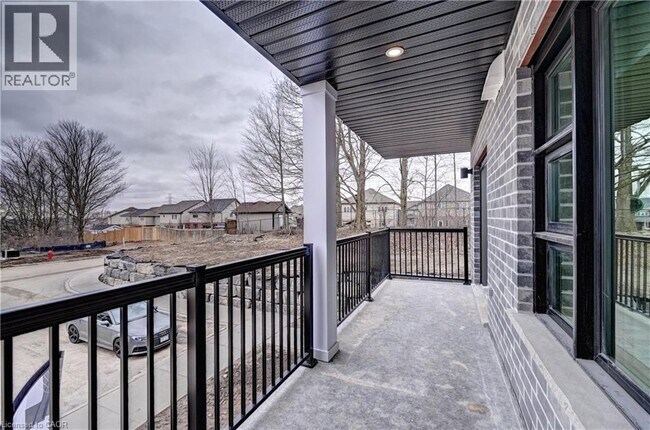Building Photo - 118 Gravel Ridge Trail