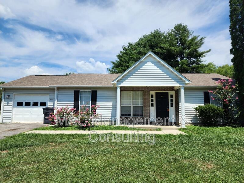 Foto principal - 1600 Garden Ln