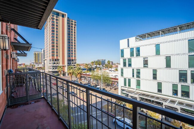 Foto del edificio - Downtown Condo