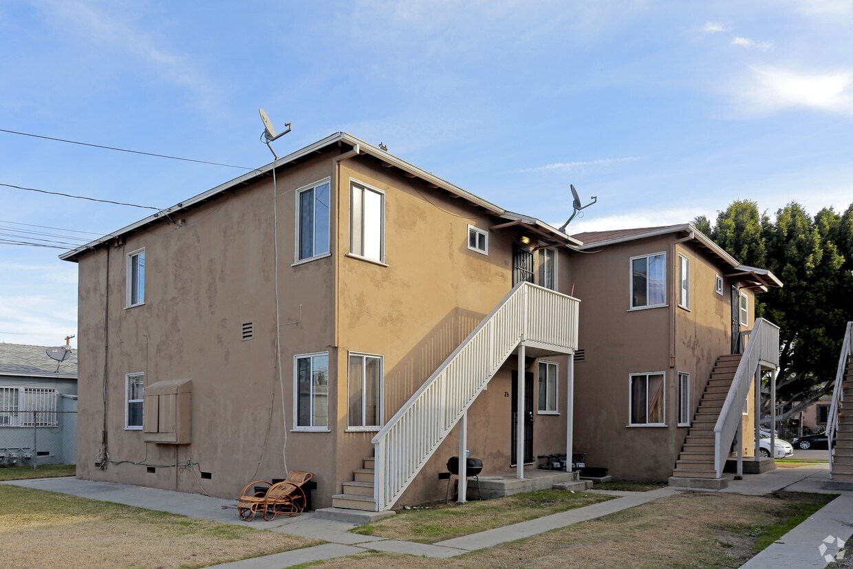 Building Photo - 715 S Bullis Rd