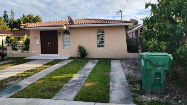 Foto del edificio - 3506 SW 23rd Terrace
