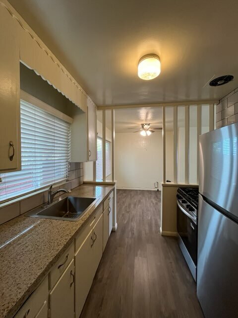 Foto del edificio - "Charming Castro Valley Retreat: Spacious 1-Bedroom Haven with Elegant Granite Touches!"