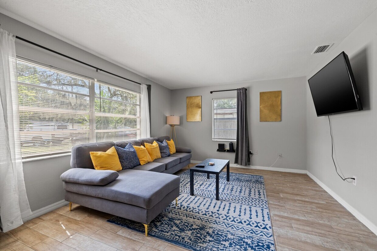Foto principal - 5805 N 43rd St