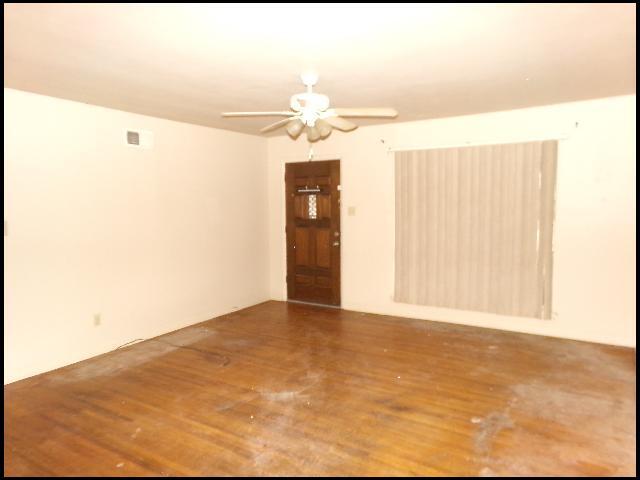 Building Photo - 104 Santa Fe Trail