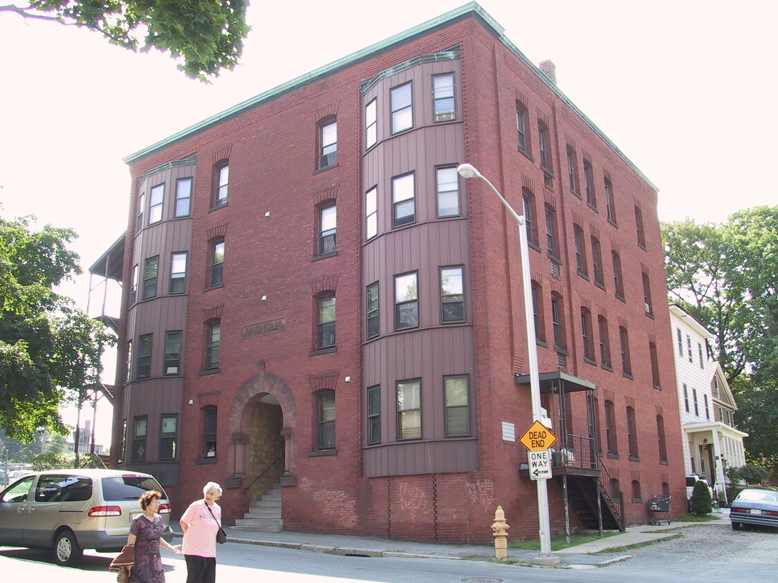 Magnolia Condominiums - 29 William St