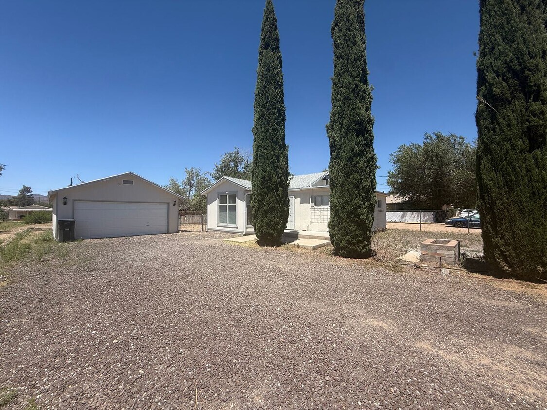 Primary Photo - 2 Bedroom 2 Bathroom Home