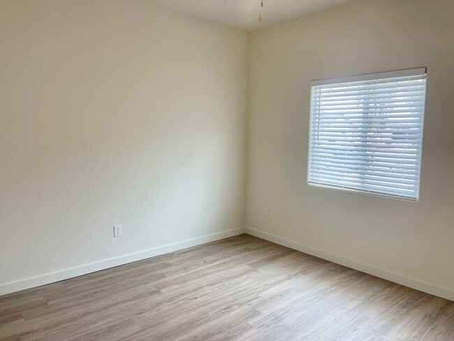 Building Photo - 4304 Sun Orchard Dr