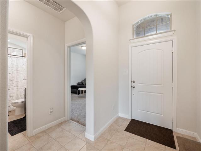 Building Photo - 1104 Genola Dr