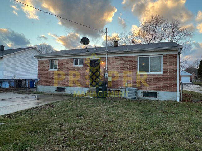 Foto del edificio - 3 bedrooms 1 bathroom house