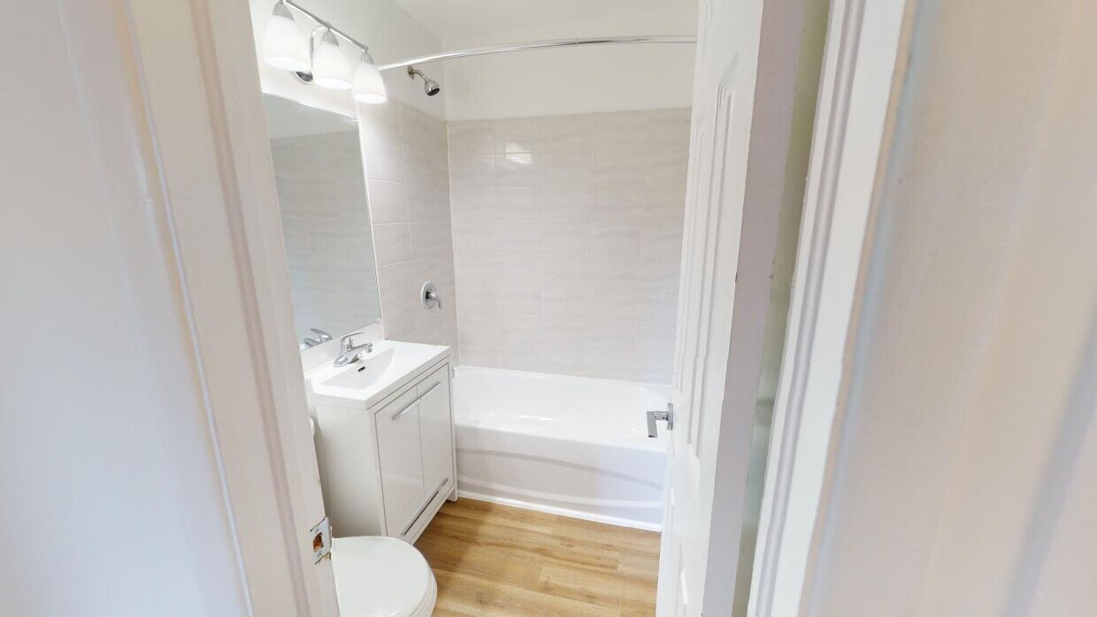 362 McArthur Apartments 362 Mcarthur Av Ottawa, ON