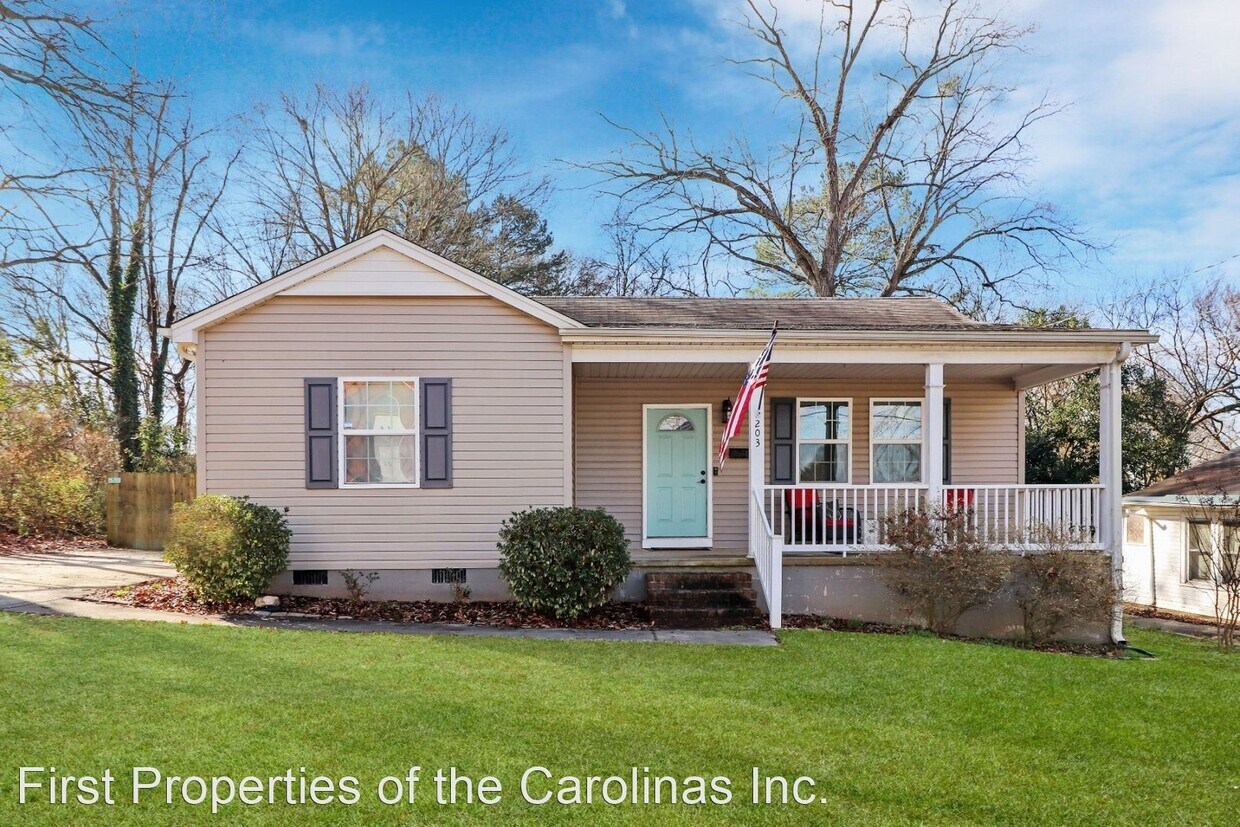 Primary Photo - 3 br, 2 bath House - 203 Lincoln St.