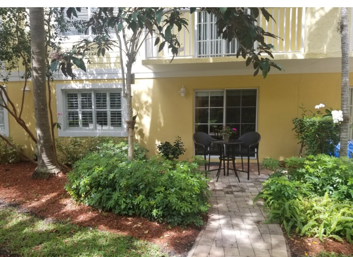 Foto principal - 150 NE 15th Ave