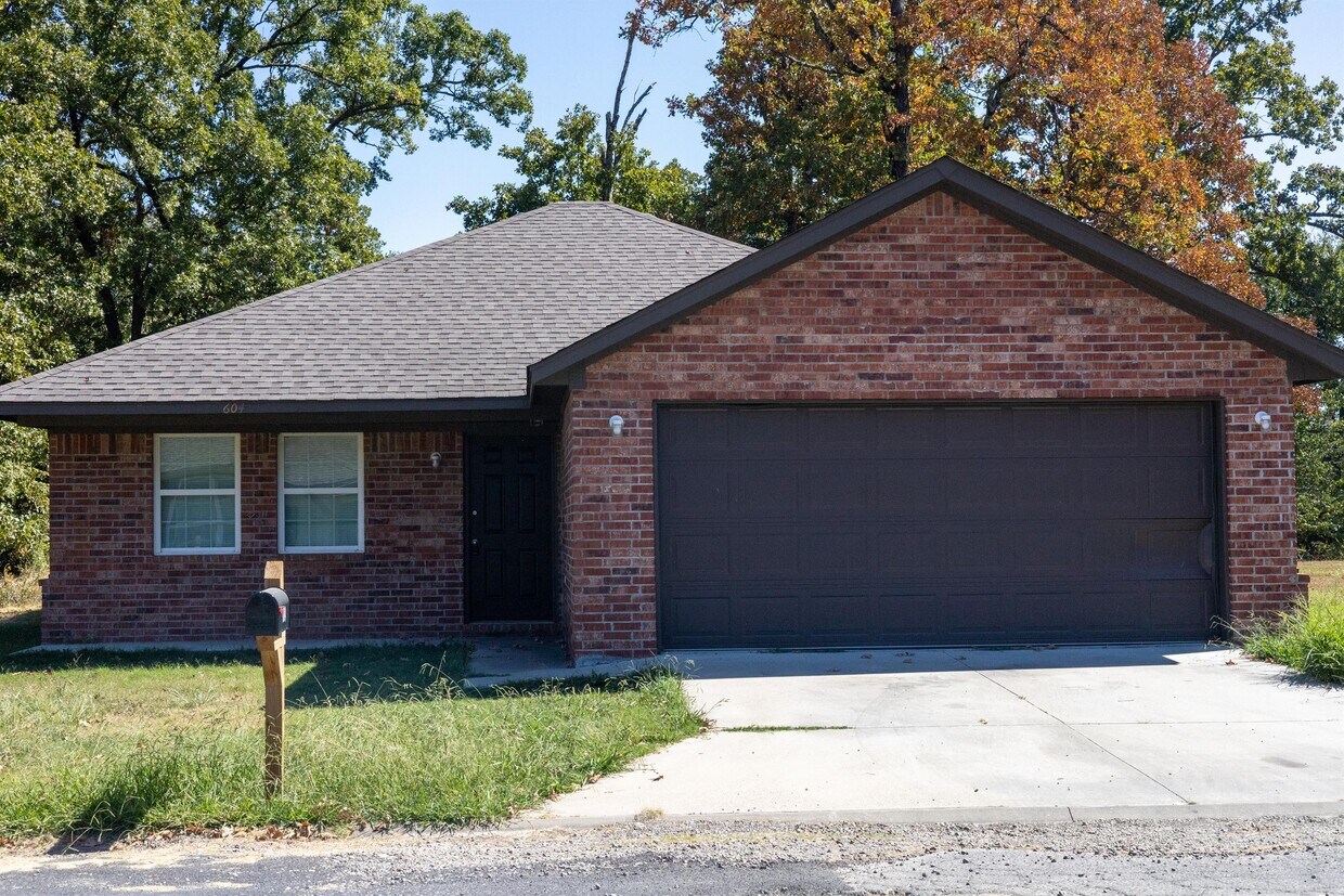 604 Carson Rd, Roland, OK 74954 House Rental in Roland, OK