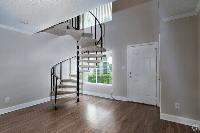 1 BR, 1 BA - 700 SF - Lakeside Villas