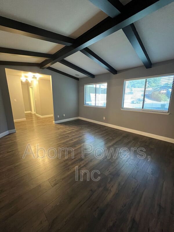 Building Photo - 4816 Hillbrook Ct