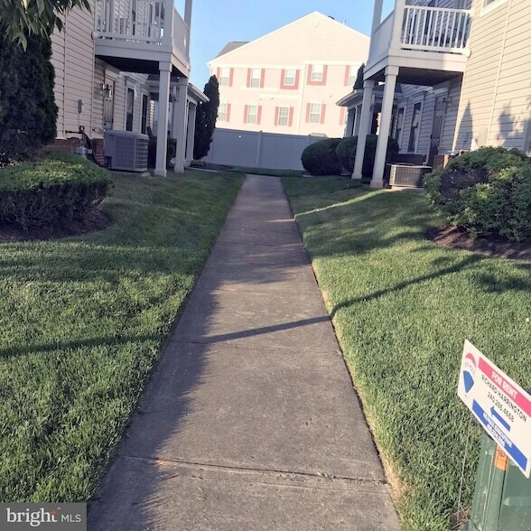 Foto del edificio - 2507 Briar Ridge Lane