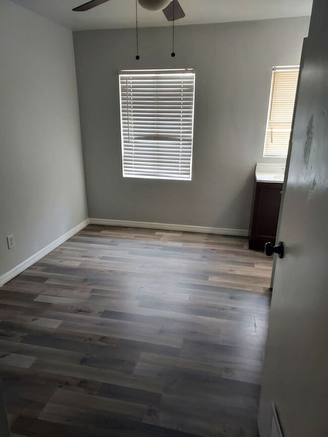 Building Photo - Stylish 2-bedroom apartment with 1 bathroom