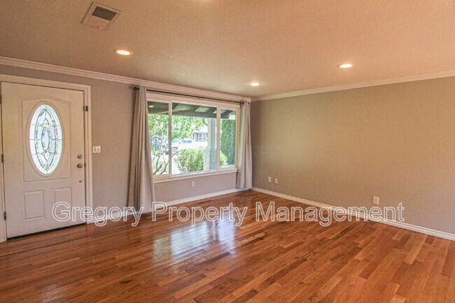 Foto del edificio - 8005 NE 142nd St