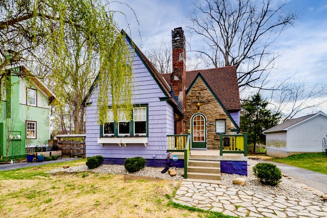 Building Photo - 5050 E Eastwood Cir