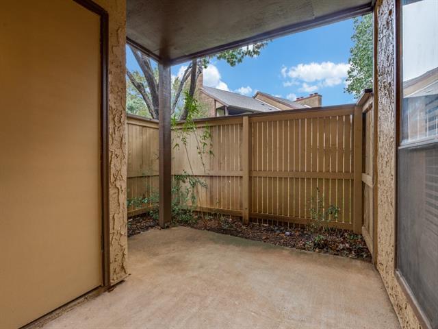 Building Photo - 1307 Willoughby Ln