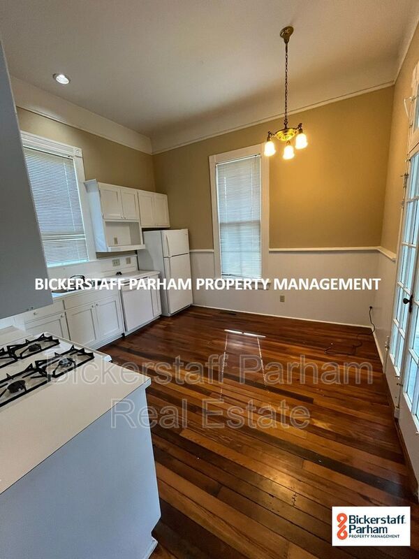 Building Photo - 639 2nd Ave