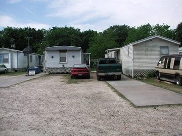 Unit #2-4 - 7380 Moline St