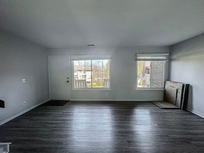 Foto del edificio - Recently Renovated Contemporary Apartment In Lovely Mosbys Landing