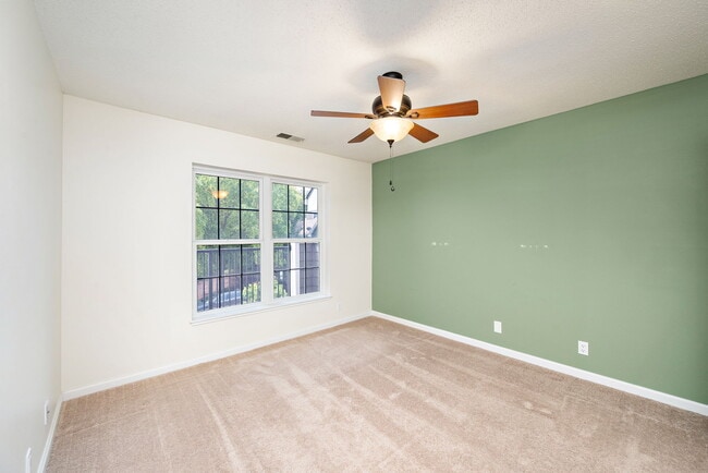 Building Photo - 6155 Chasewood Pky