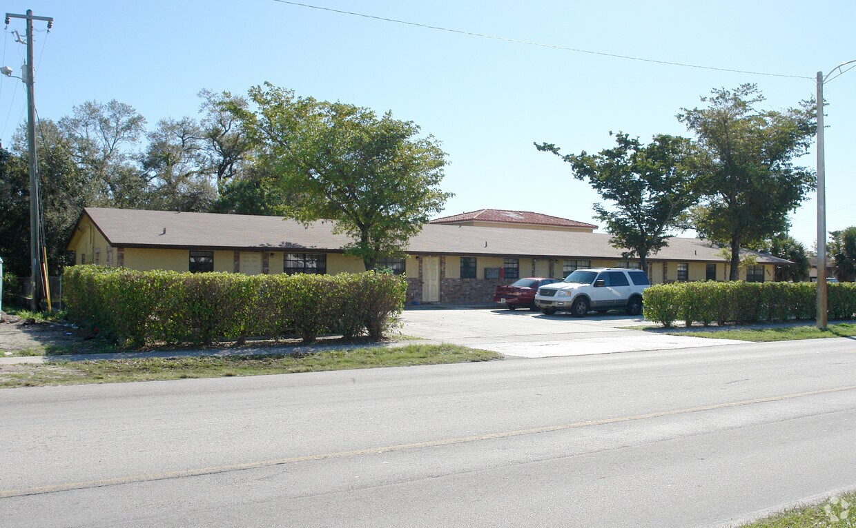 Building Photo - 451 Ja Ely Blvd