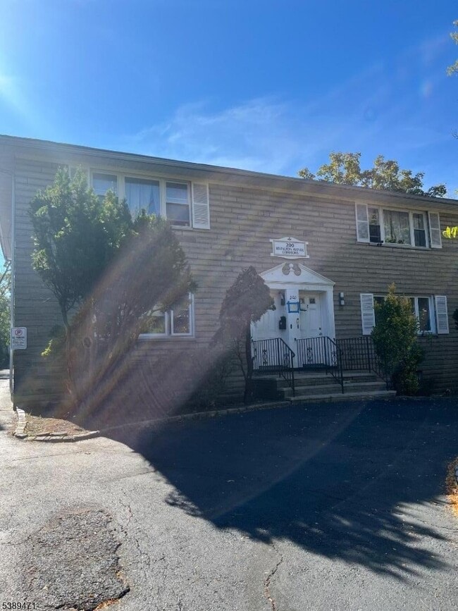 Building Photo - 200 Irvington Ave